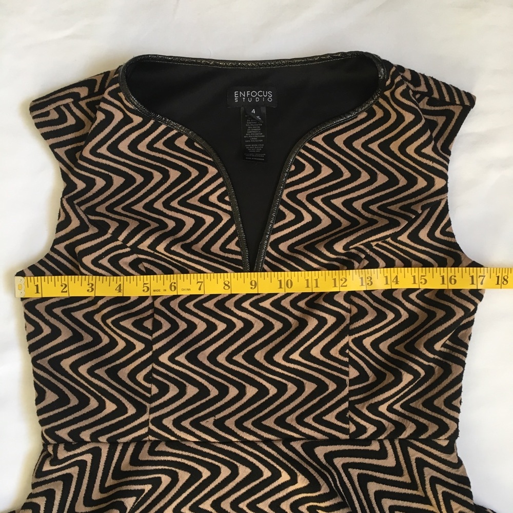 ENFOCUS  Peplum Plunge Neck Pencil Dress Size 4 - Picture 2 of 7
